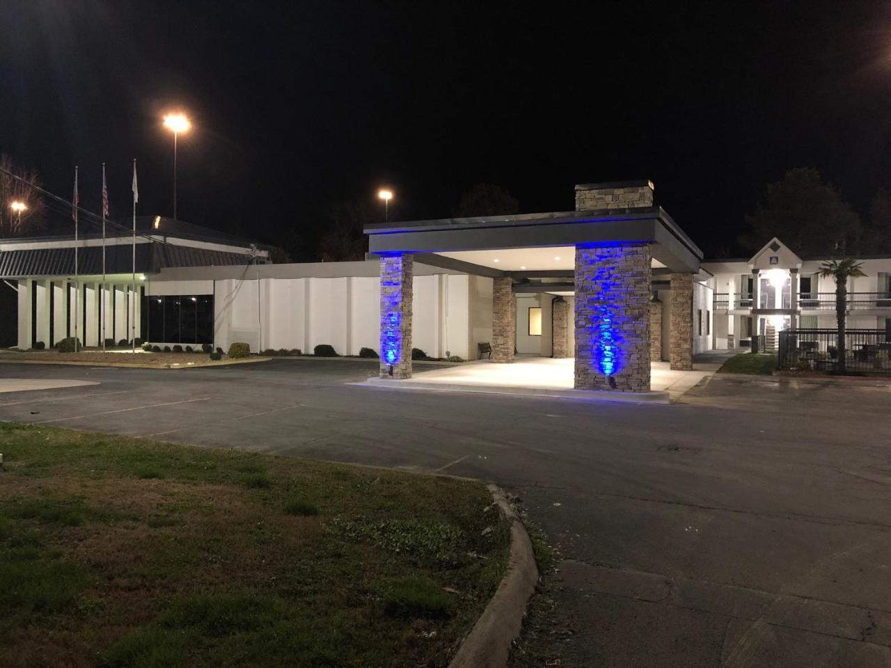 Quality Inn Dalton Exterior foto